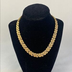 Vintage Gold 60’s Leaves Necklace.